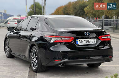 Седан Toyota Camry 2021 в 