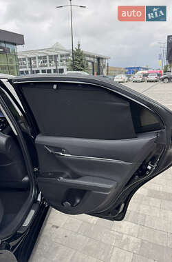 Седан Toyota Camry 2021 в 