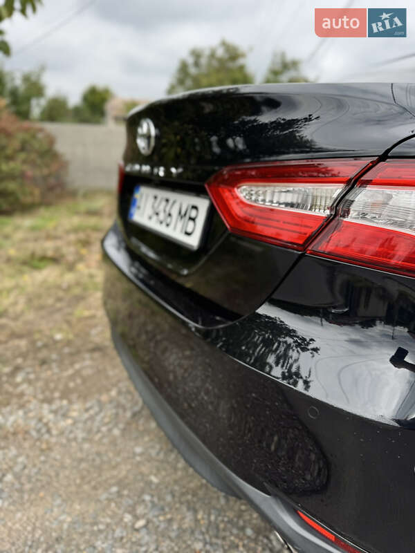 Седан Toyota Camry 2018 в Києві