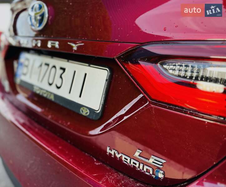 Седан Toyota Camry 2022 в Полтаве