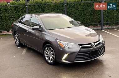 Седан Toyota Camry 2015 в Киеве