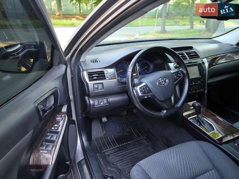 Седан Toyota Camry 2016 в Києві фото 17 Седан Toyota Camry 2016 в Києві