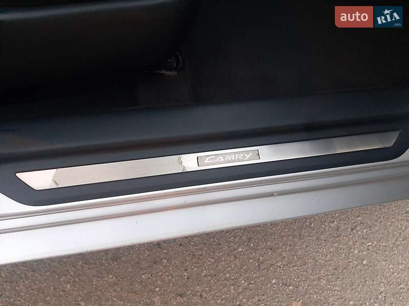 Седан Toyota Camry 2007 в Умани