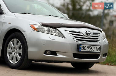 Седан Toyota Camry 2008 в Львове