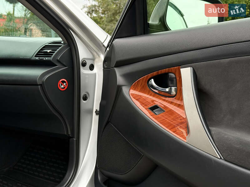 Седан Toyota Camry 2008 в Львове фото 29 Седан Toyota Camry 2008 в Львове