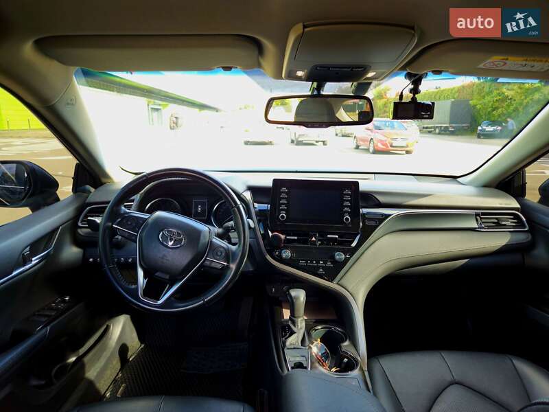 Седан Toyota Camry 2021 в Киеве фото 15 Седан Toyota Camry 2021 в Киеве