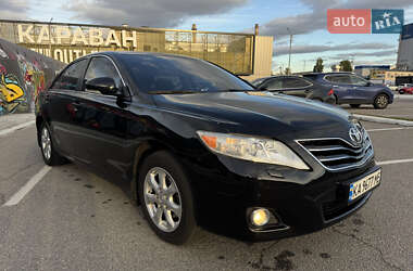 Седан Toyota Camry 2011 в 