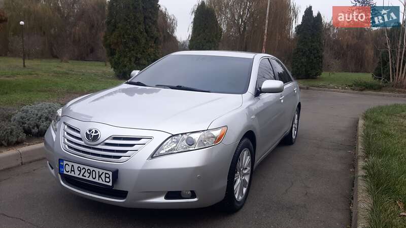Седан Toyota Camry 2007 в Умани