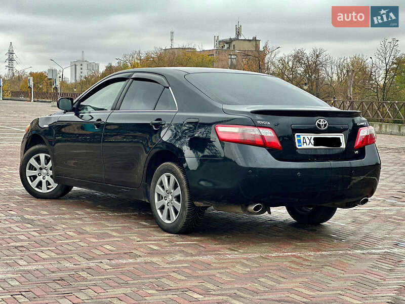 Седан Toyota Camry 2008 в Харькове