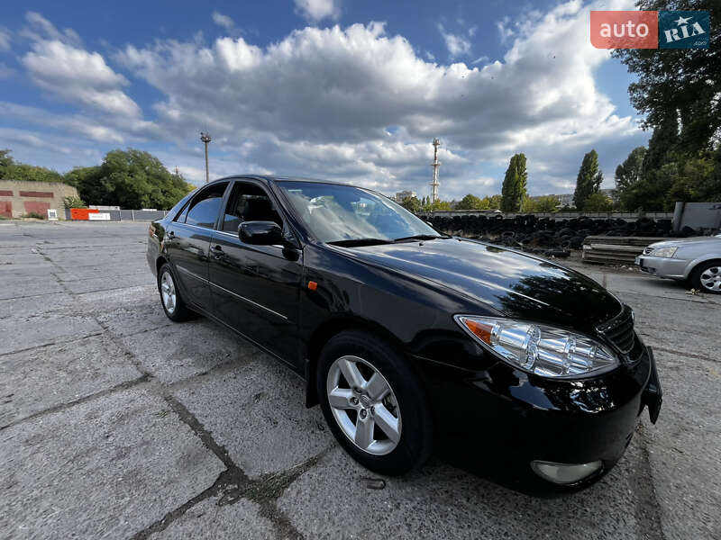 Седан Toyota Camry 2002 в Одессе