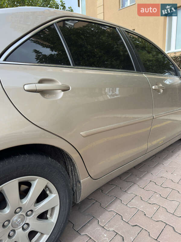 Седан Toyota Camry 2007 в Софіївській Борщагівці