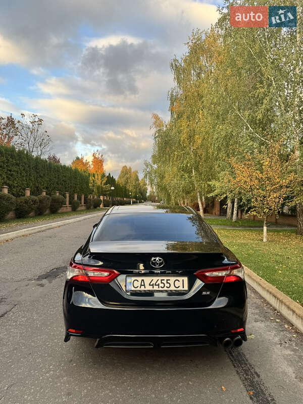 Седан Toyota Camry 2018 в Киеве фото 2 Седан Toyota Camry 2018 в Киеве
