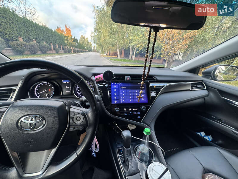 Седан Toyota Camry 2018 в Киеве фото 5 Седан Toyota Camry 2018 в Киеве
