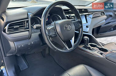 Седан Toyota Camry 2020 в 
