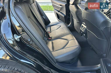 Седан Toyota Camry 2020 в 