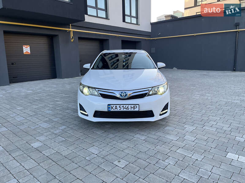 Седан Toyota Camry 2015 в 