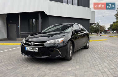 Седан Toyota Camry 2016 в Кам'янському