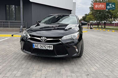 Седан Toyota Camry 2016 в 