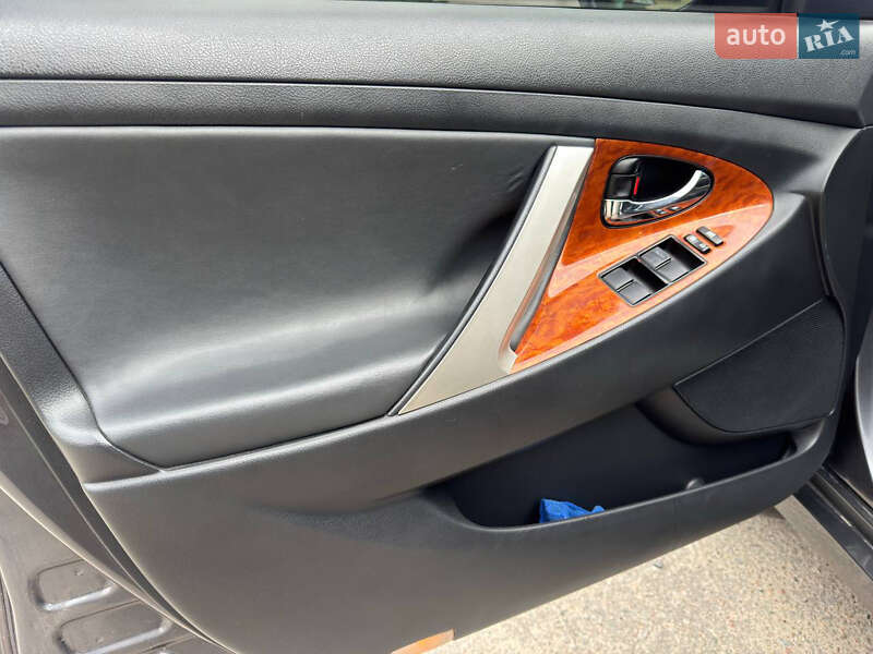Седан Toyota Camry 2008 в Ахтырке фото 19 Седан Toyota Camry 2008 в Ахтырке