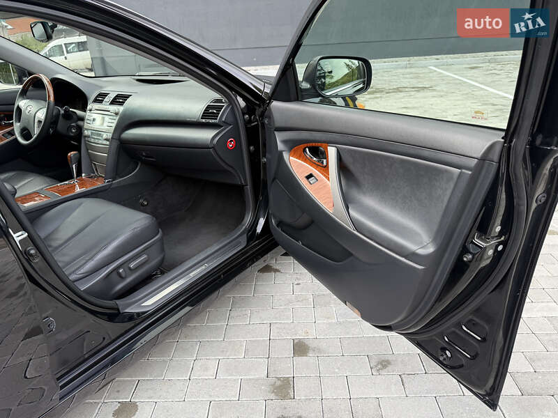 Седан Toyota Camry 2008 в Кременце фото 48 Седан Toyota Camry 2008 в Кременце