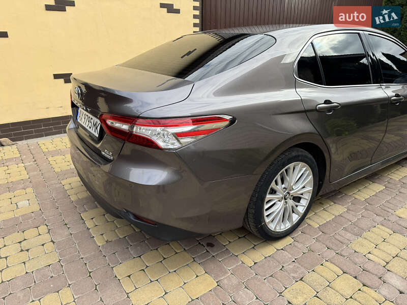 Седан Toyota Camry 2017 в Харькове фото 15 Седан Toyota Camry 2017 в Харькове