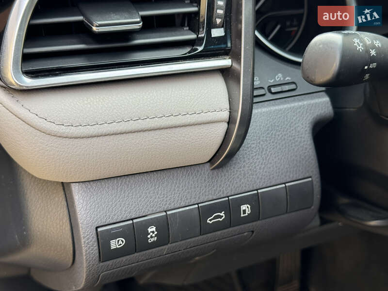 Седан Toyota Camry 2017 в Харькове фото 35 Седан Toyota Camry 2017 в Харькове