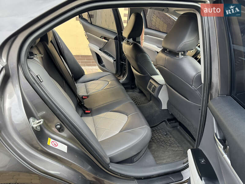 Седан Toyota Camry 2017 в Харькове фото 38 Седан Toyota Camry 2017 в Харькове