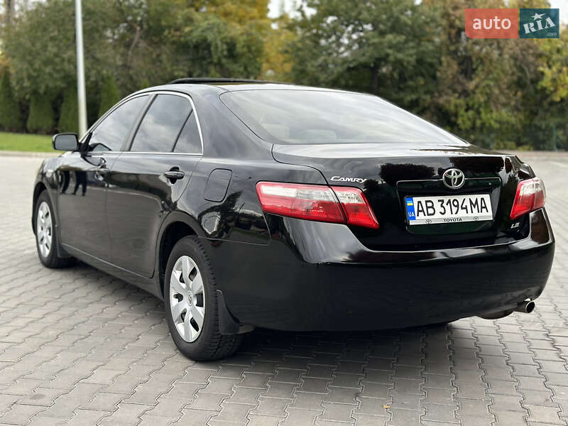 Седан Toyota Camry 2007 в Виннице
