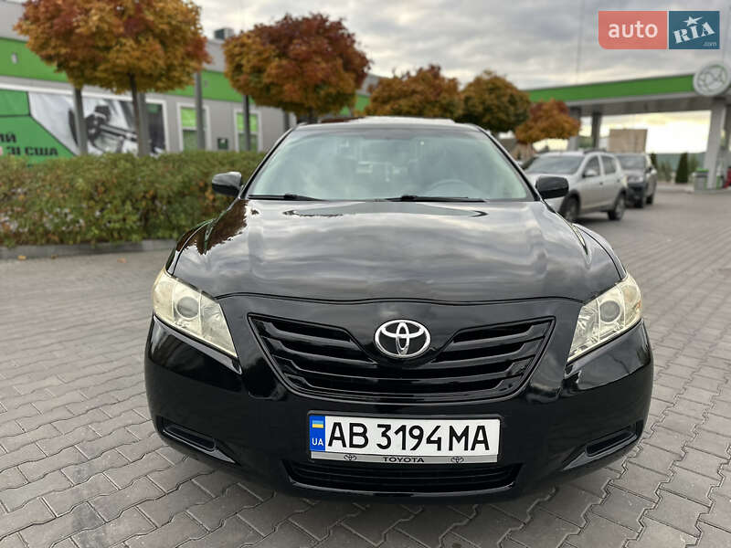 Седан Toyota Camry 2007 в Виннице