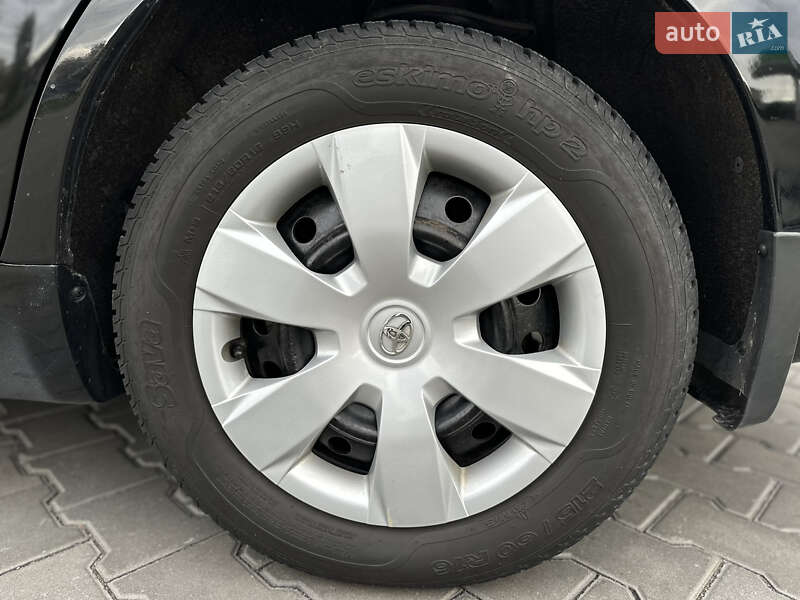 Седан Toyota Camry 2007 в Виннице