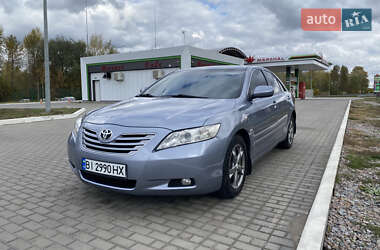 Седан Toyota Camry 2008 в Полтаве