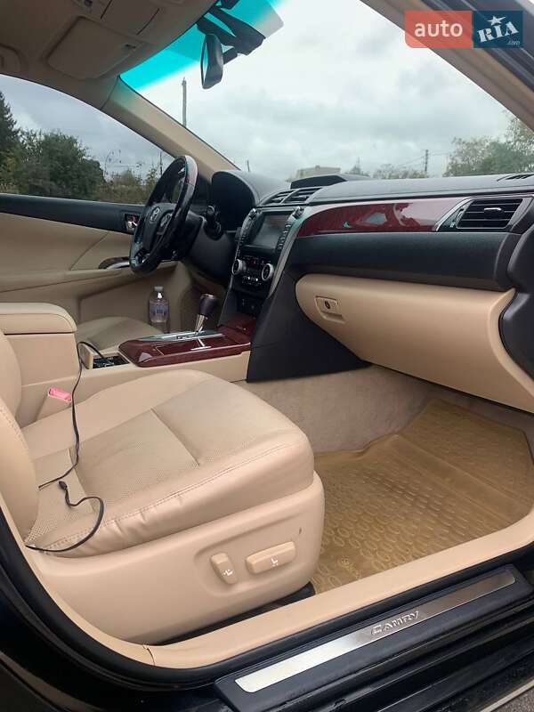 Седан Toyota Camry 2012 в Луцке фото 18 Седан Toyota Camry 2012 в Луцке