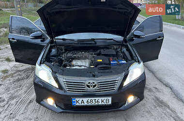 Седан Toyota Camry 2011 в 