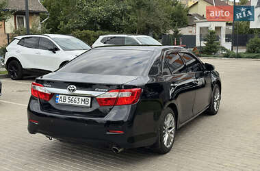 Седан Toyota Camry 2012 в 