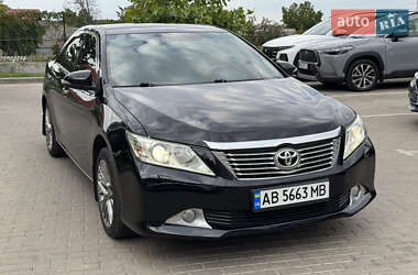 Седан Toyota Camry 2012 в 