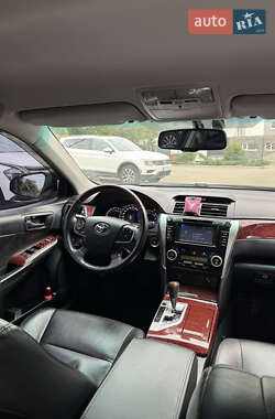 Седан Toyota Camry 2012 в 