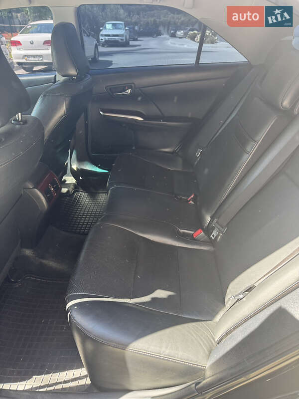 Седан Toyota Camry 2012 в Киеве