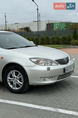 Седан Toyota Camry 2004 в  фото 6 Седан Toyota Camry 2004 в
