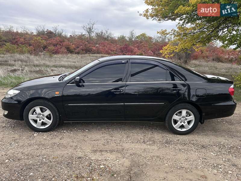 Седан Toyota Camry 2006 в Рені