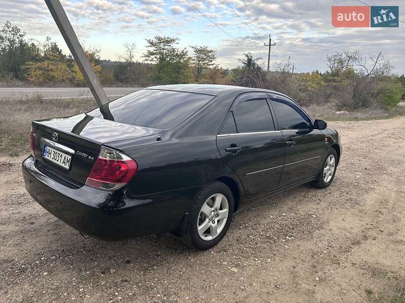 Седан Toyota Camry 2006 в Рені