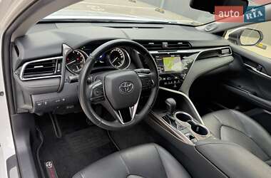 Седан Toyota Camry 2018 в 
