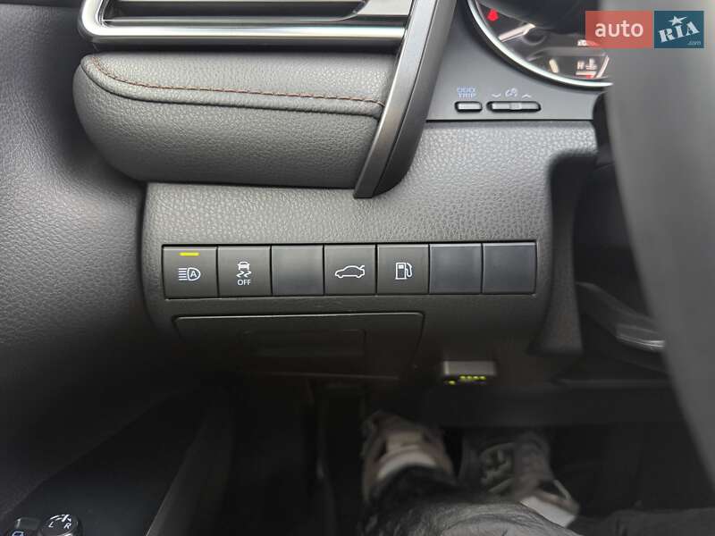 Седан Toyota Camry 2018 в Києві