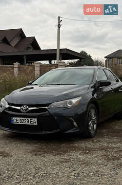 Седан Toyota Camry 2017 в Черновцах