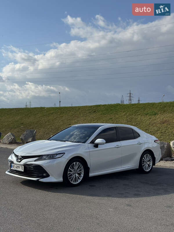 Седан Toyota Camry 2020 в Днепре фото 3 Седан Toyota Camry 2020 в Днепре