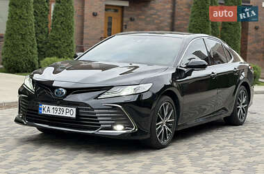 Седан Toyota Camry 2021 в Дніпрі