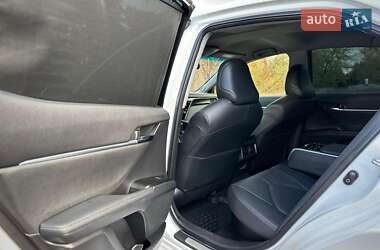 Седан Toyota Camry 2021 в 