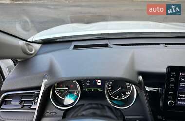 Седан Toyota Camry 2021 в 