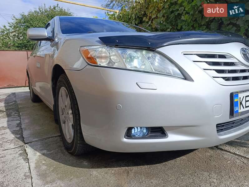 Седан Toyota Camry 2008 в Кропивницком