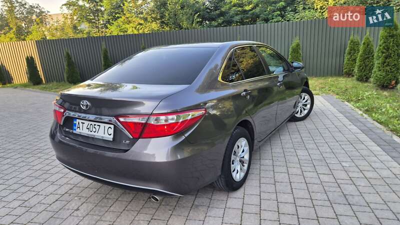 Седан Toyota Camry 2016 в Львові