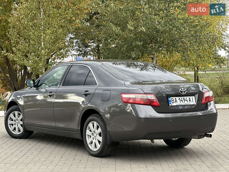 Седан Toyota Camry 2007 в Кропивницком